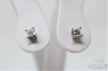 Picture of 18k White Gold .40 cttw Diamond Stud Earrings Screw Backs 0.8gr 