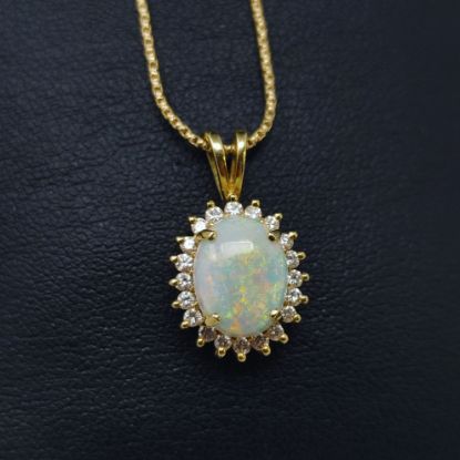 Picture of 18k 18" Necklace w/ White Opal and Diamond SI/H-I Pendant 6.6g 