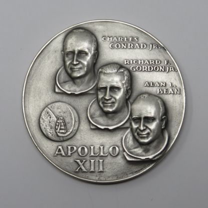 Picture of Apollo XII .999 Silver Medal 4.88oz Medallic Art Co. NY 