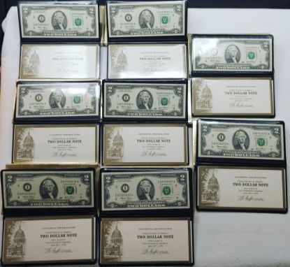 Picture of (8) Uncirculated $2 Bicentennial Federal Reserve Notes in Gift Box and Folder 