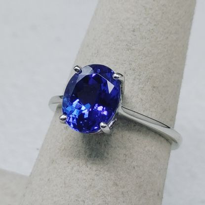 Picture of Oval Cut 3.0ct Tanzanite & Platinum Ring Size 7 