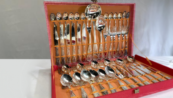 How to Sell My Sterling Silver Flatware