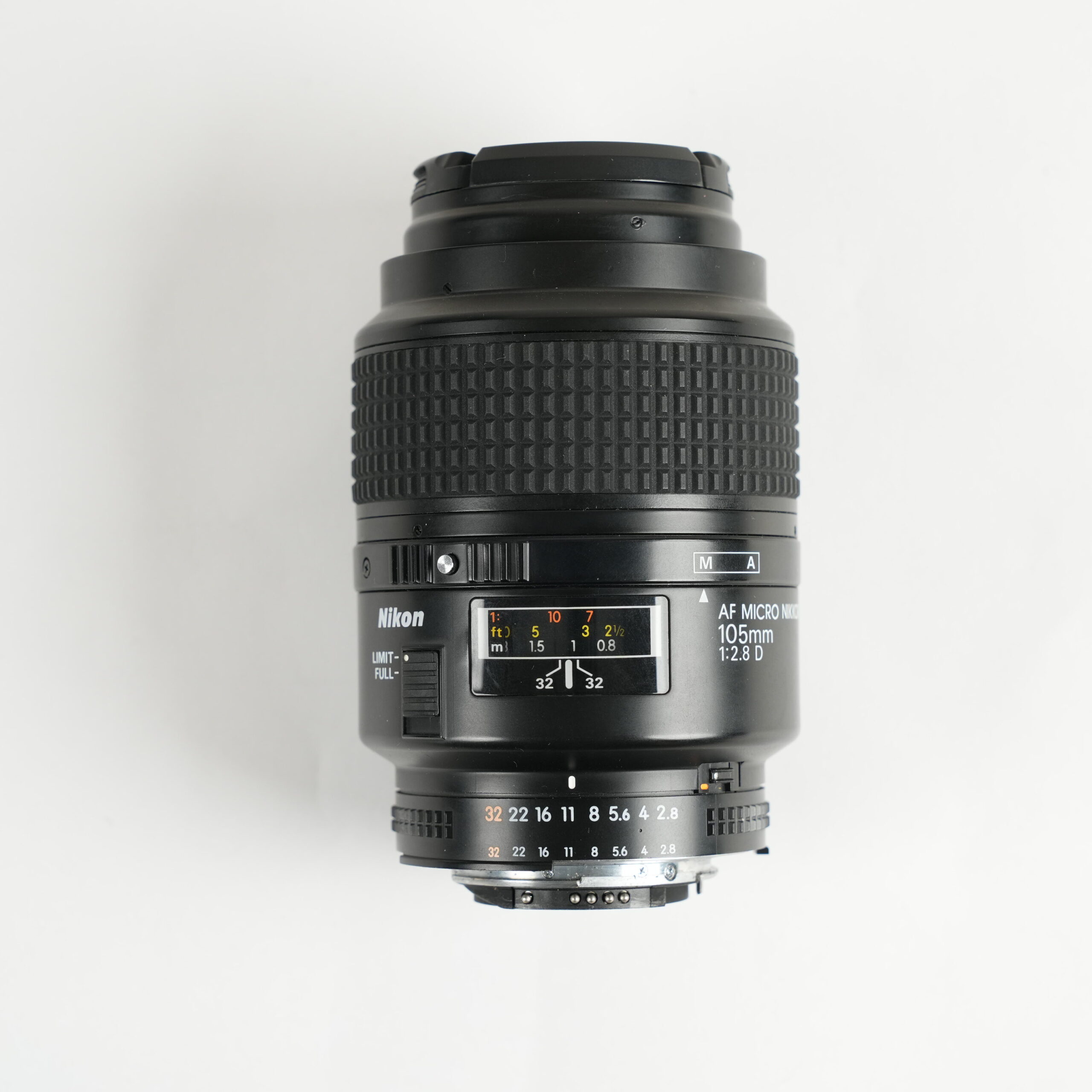 Nikon AF Nikkor 105mm 1:2:8 D F Mount lens - 31819 - PGS Gold And Coin